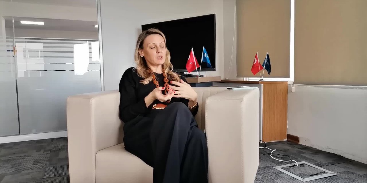 DEVA PARTİSİ'NİN KADIN İL BAŞKANI: SİYASETTE KADIN OLMAK SEVİMLİ BİR DENEYİM DEĞİLMİŞ!