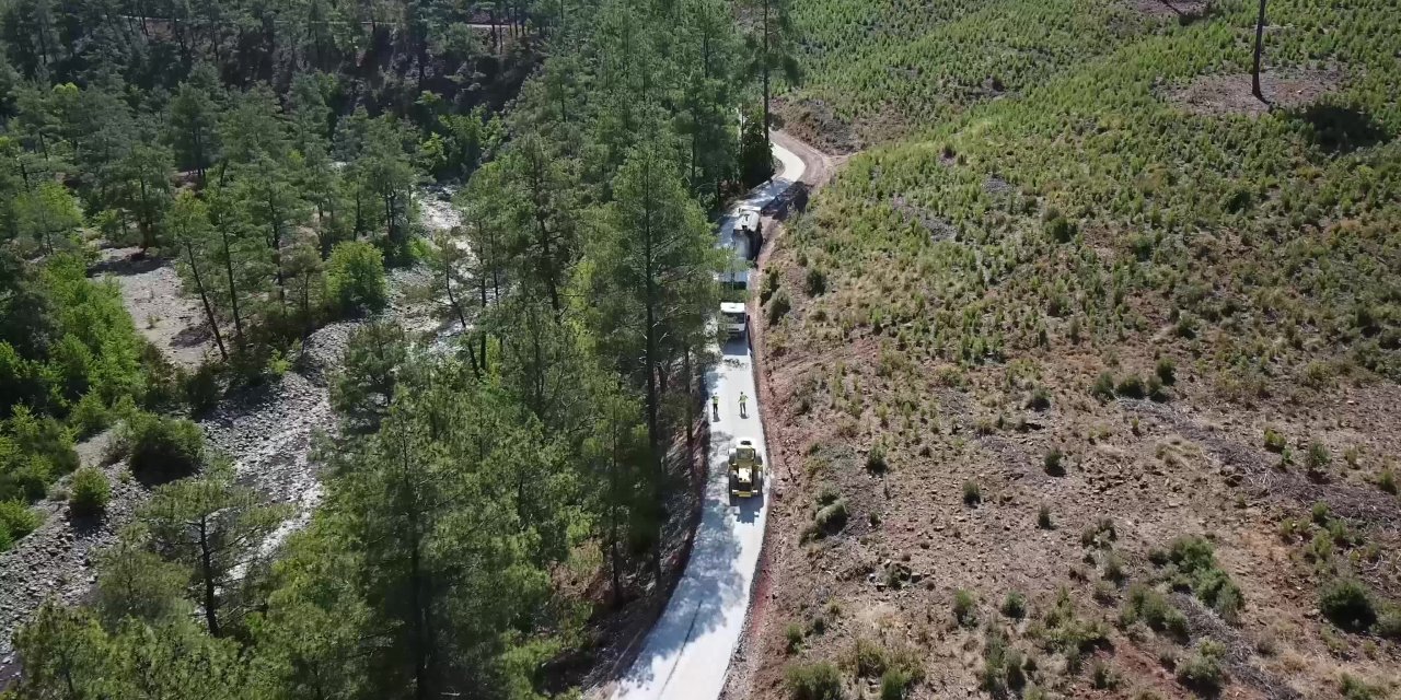 MENTEŞE'DE YOL ÇALIŞMALARI DEVAM EDİYOR