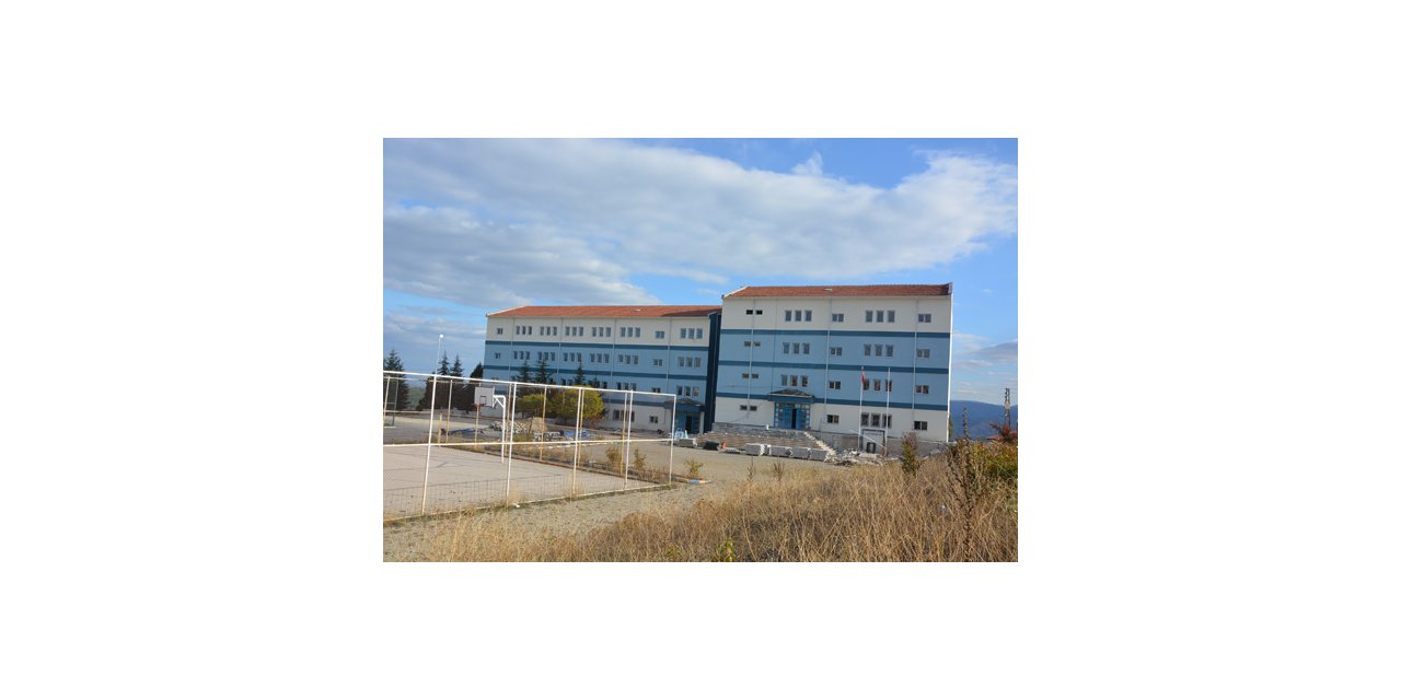 BİLECİK’TE 102 LİSE ÖĞRENCİSİ KARANTİNAYA ALINDI