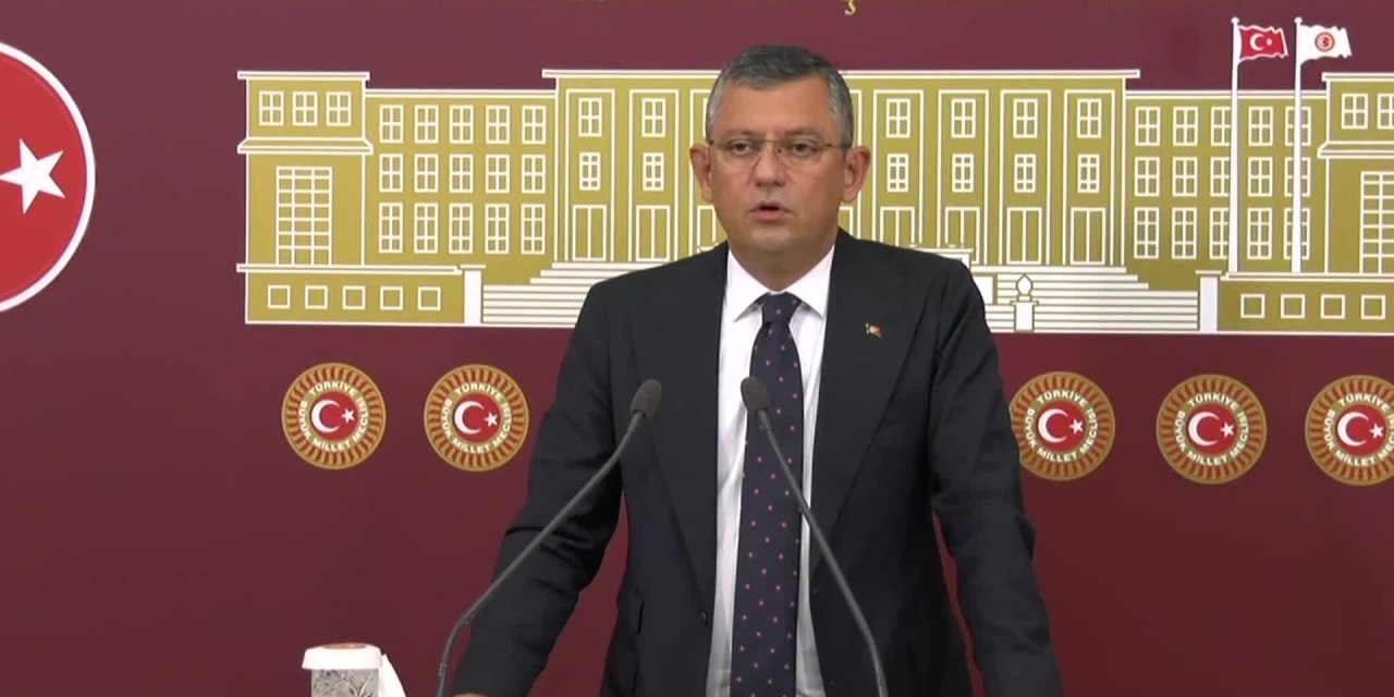 ÖZGÜR ÖZEL’DEN BÜLENT TURAN’A: "HODRİ MEYDAN! SEÇİM KARARI ALIN, BİZİ DAĞITIN"