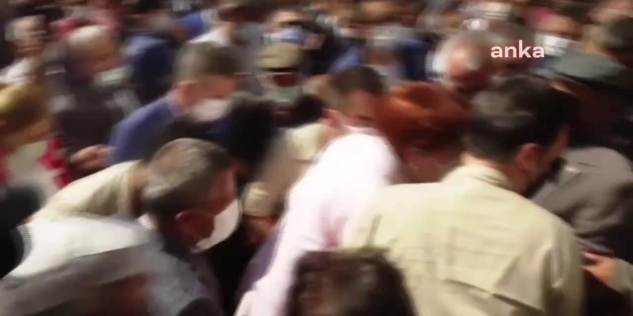 ARDAHANLI ESNAFTAN İKTİDARA TEPKİ: "DEVLETE VERGİ VERİYORUM, DEVLET BANA BİR AY BAKMADI BÖYLE DEVLET OLUR MU"