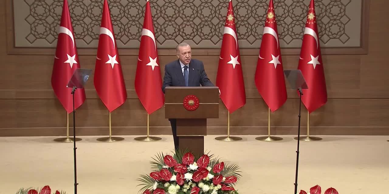 ERDOĞAN: “BU MESELE NE TAYYİP ERDOĞAN'IN KİŞİSEL MESELESİDİR NE PARTİ MESELESİDİR NE BAŞKA BİR KISIR HESAP MESELESİDİR”