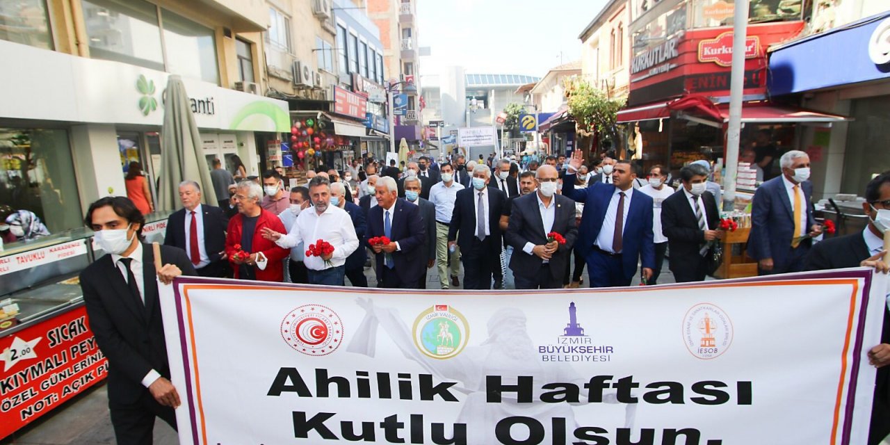 İZMİR ESNAF VE SANATKARLAR ODASI'NDAN BAYRAKLI BELEDİYE BAŞKANI SANDAL'A ZİYARET