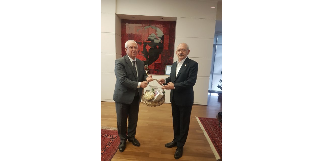 KARABAĞLAR BELEDİYE BAŞKANI SELVİTOPU'DAN KILIÇDAROĞLU'NA ZİYARET