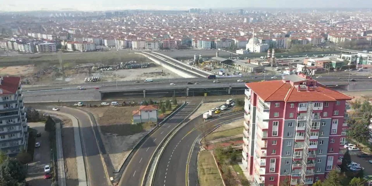 BAŞKENT TRAFİĞİNİ RAHATLATACAK HAMLE: AYAŞ YOLU VE HASKÖY KÖPRÜLÜ KAVŞAĞI HİZMETE AÇILDI