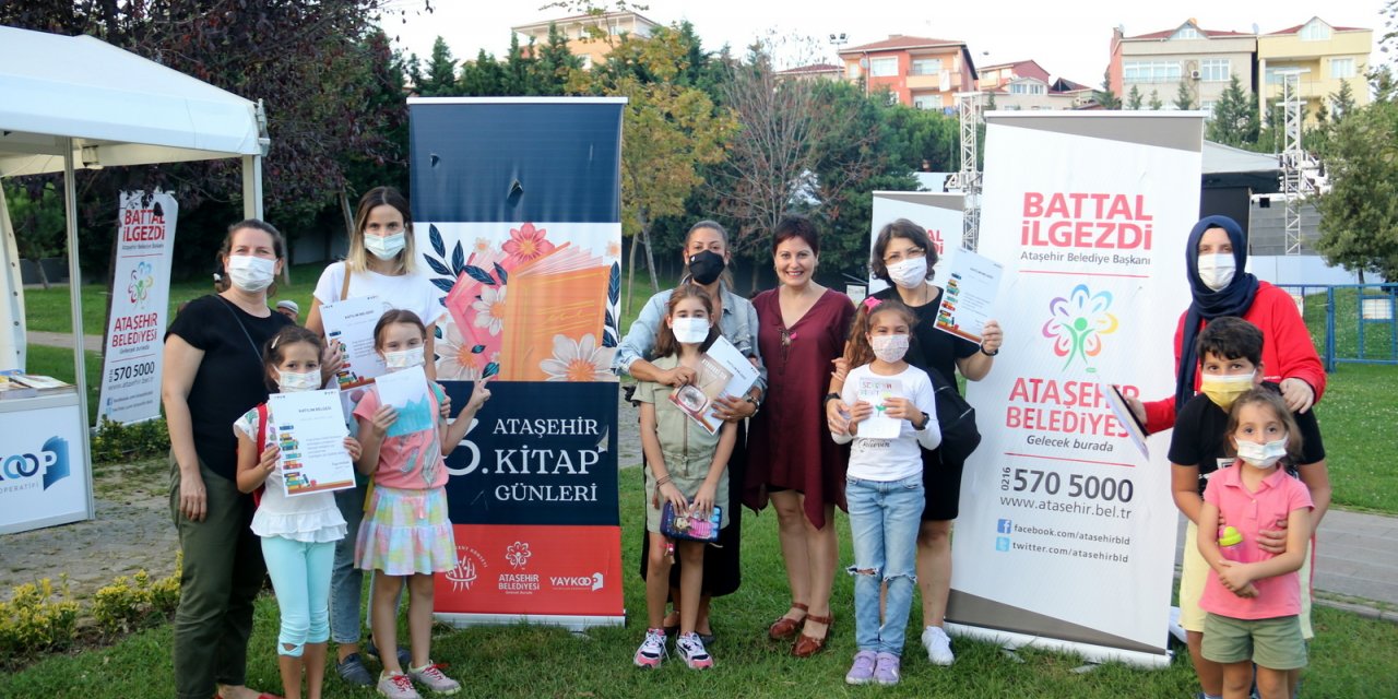 ATAŞEHİR 3. KİTAP GÜNLERİ DEVAM EDİYOR