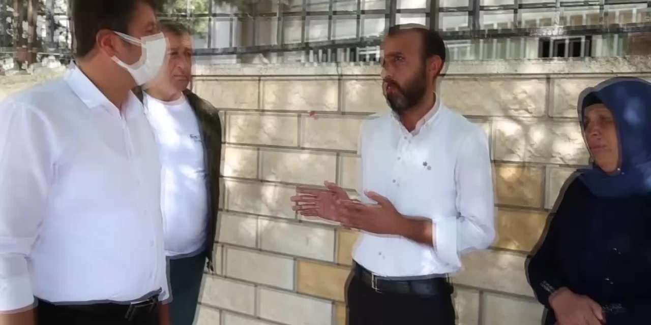 ADALET NÖBETİ TUTAN ŞENYAŞAR AİLESİ'NE CHP'Lİ MİLLETVEKİLLERİNDEN DESTEK ZİYARETİ