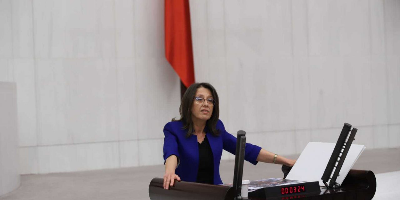 HDP’Lİ ERSOY’DAN BAKAN KURUM’A “KİRA ARTIŞI” SORUSU: “KİRALARDAKİ ARTIŞIN ÖNLENMESİ ADINA BİR ÇALIŞMA VAR MIDIR?”