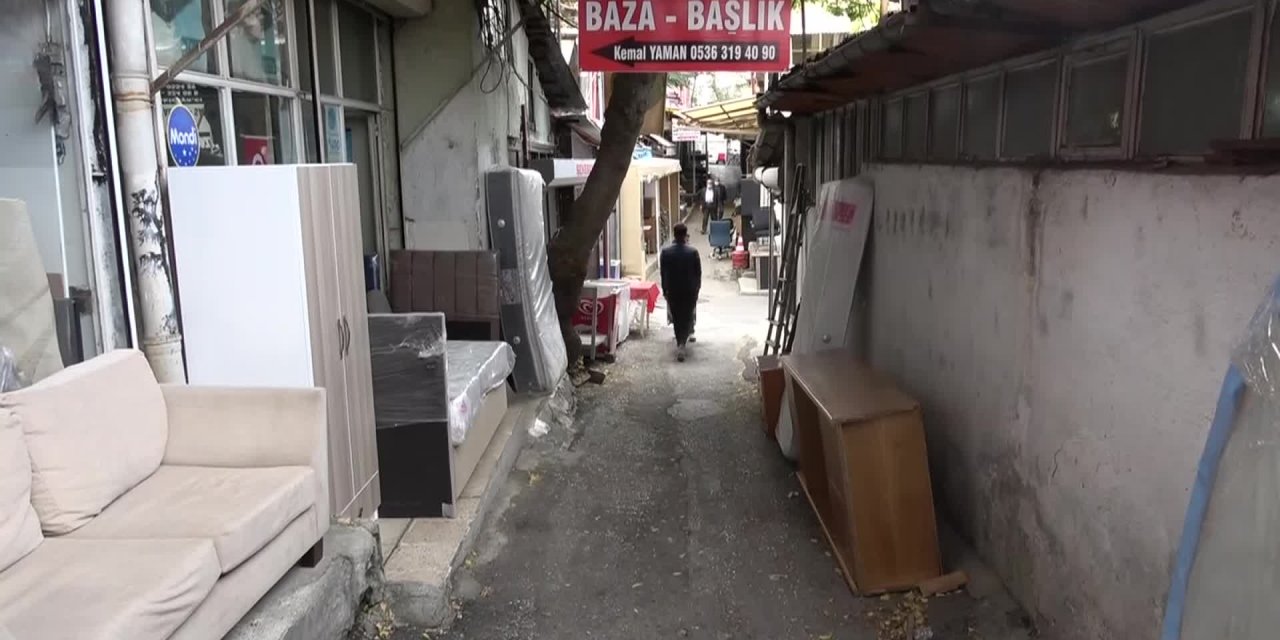 İKİNCİ EL EŞYASI ESNAF ODASI BAŞKANI KORKMAZ: "ŞU AN BİR ÖĞRENCİNİN EVİNİ DİZEBİLMESİİÇİN EN AZ 5000 TL HARCANMASI LAZIM"