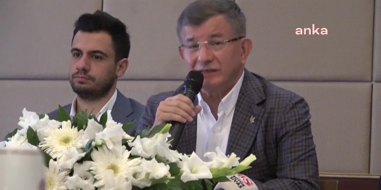 AHMET DAVUTOĞLU: “BU DURUM 2001 KRİZİ TABLOSUDUR”