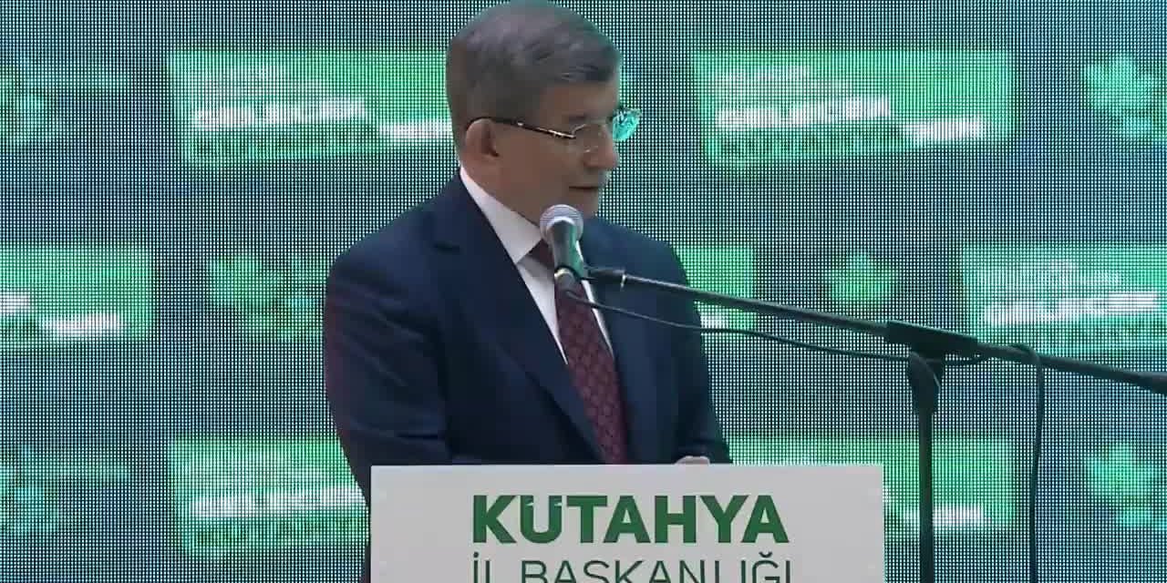 DAVUTOĞLU'NDAN BAHÇELİ'YE ANAYASA MAHKEMESİ TEPKİSİ: "ADALETİ YOK ETME ÇABASI"
