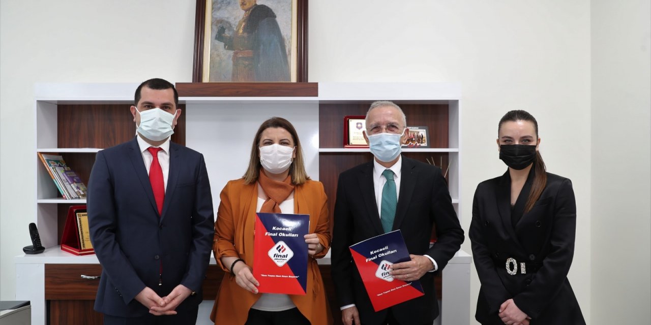 İZMİT BELEDİYESİ'NDEN ÇALIŞANLARINA YÜZDE 50 EĞİTİM BURSU