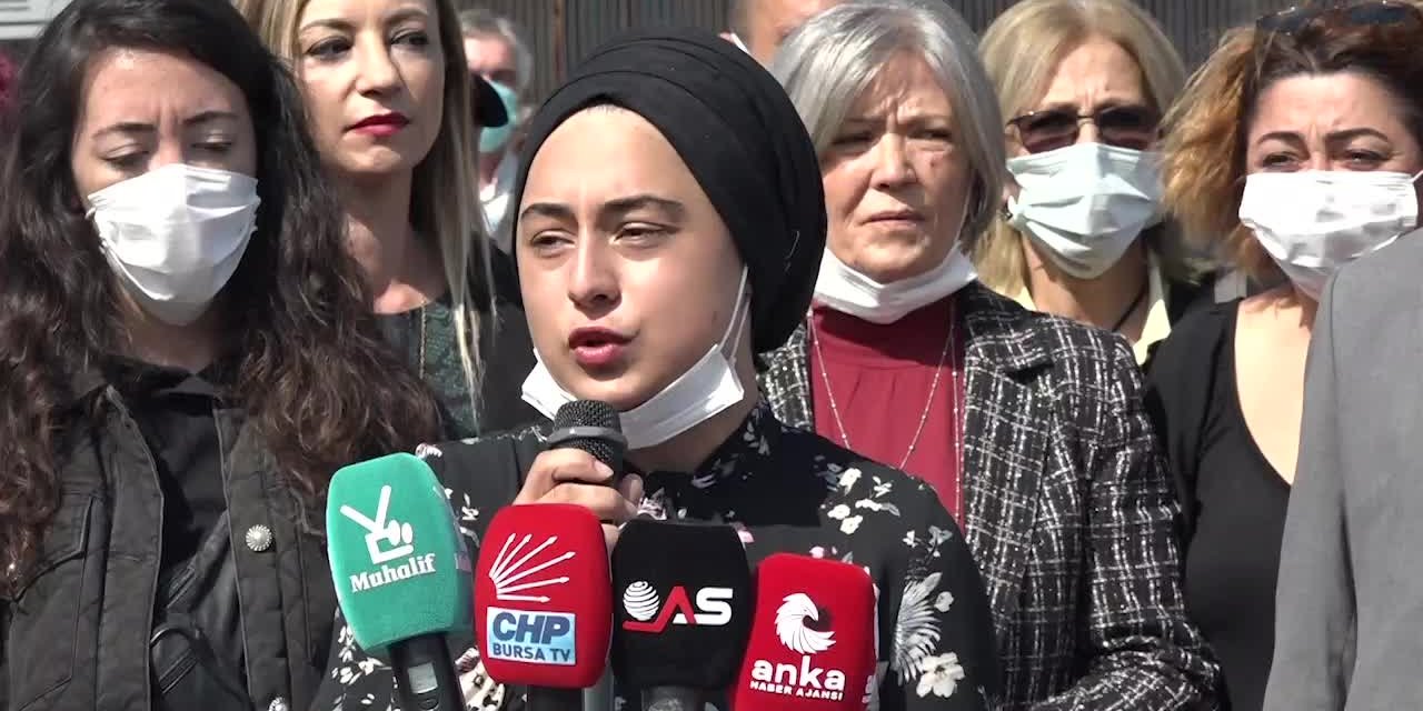 BURSA'DAKİÜNİVERSİTELİ GENÇLER: “BİZLERİ SOKAKLARDA UYUMAYA MECBUR BIRAKANLARDAN HESAP SORUYORUZ”