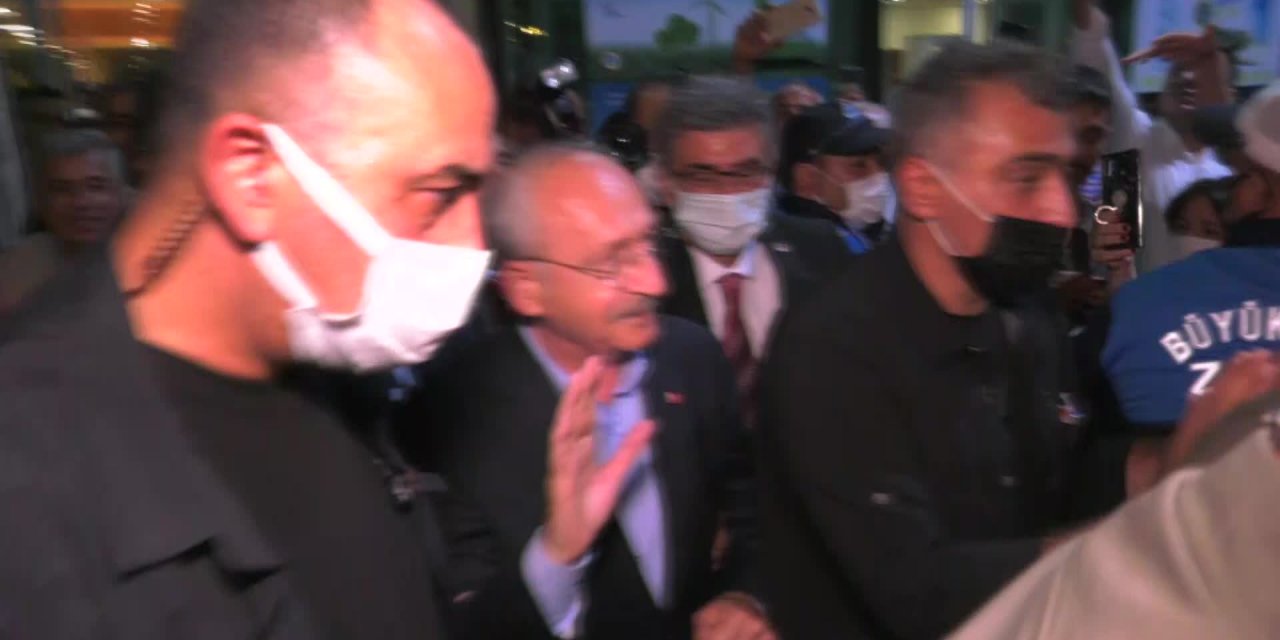 KILIÇDAROĞLU, HATAY'DA DAVUL ZURNA VE MEŞALELERLE KARŞILANDI