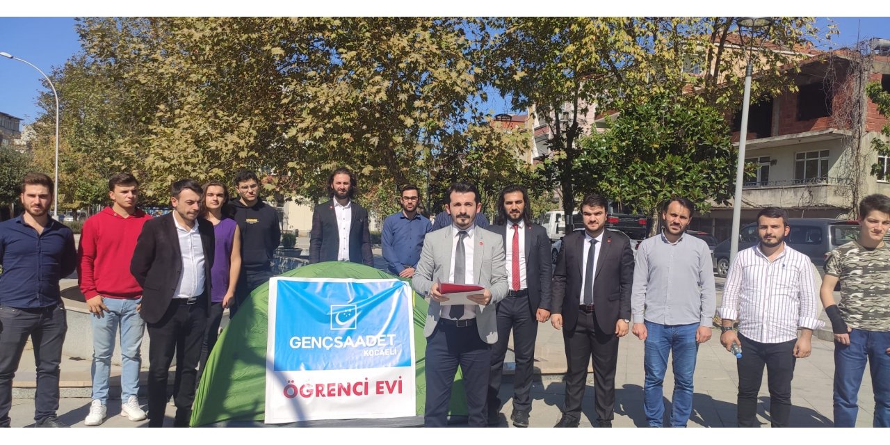 SAADET PARTİLİ GENÇLERDEN BARINMA EYLEMİ: OKUMAYALIM MI?