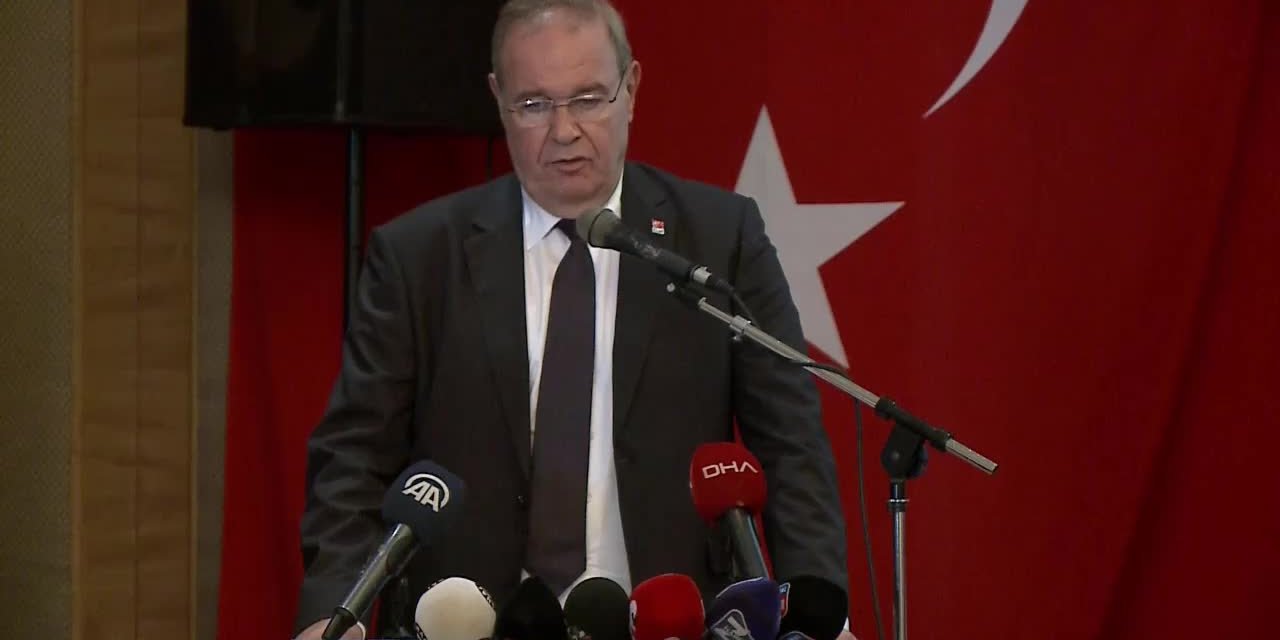 ÖZTRAK: "19 GÜNDE TÜRKİYE’NİN DIŞ BORCUNUN TL KARŞILIĞI, 236 MİLYAR TL AĞIRLAŞTI"