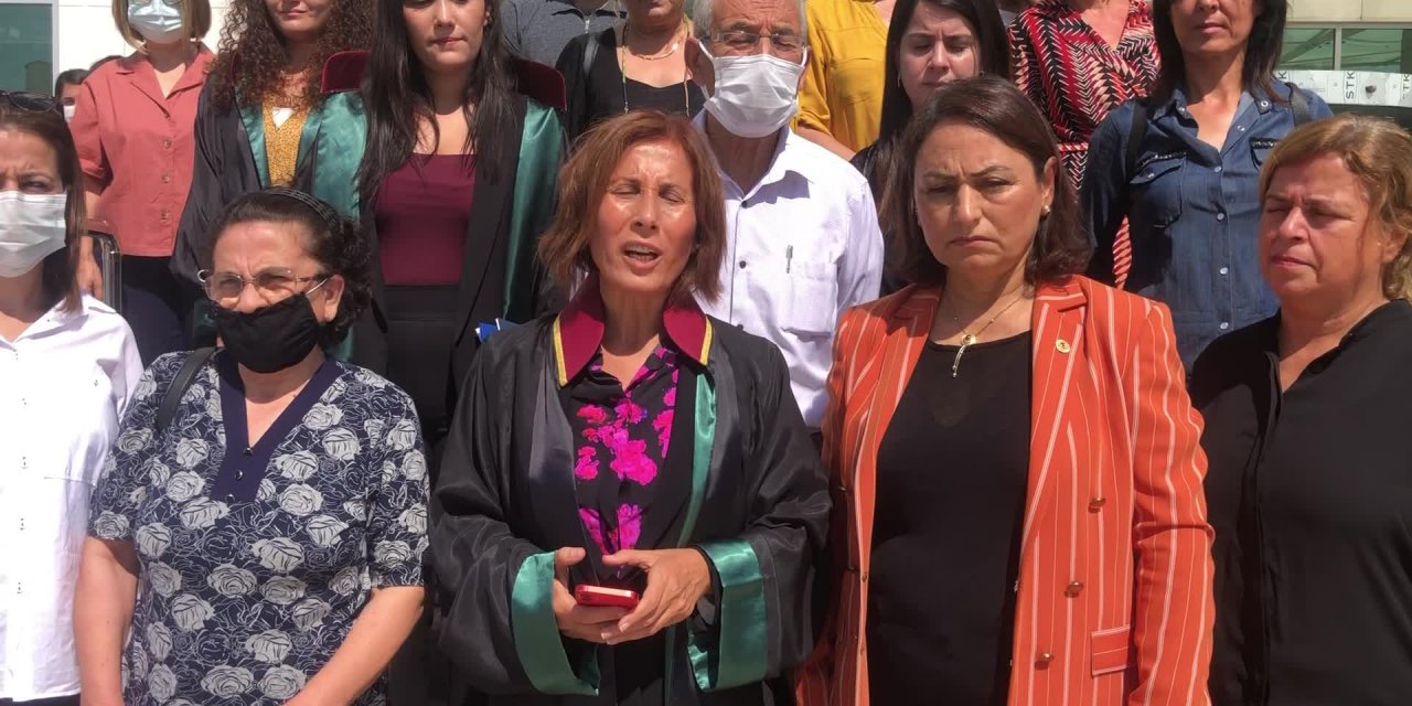 HÜLYA GÜLLÜCE CİNAYETİNİN İLK DURUŞMASI YAPILDI: "CİNAYETLERİN MÜSEBBİBİİSTANBUL SÖZLEŞMESİ'NDEN AYRILMAK İSTEYENLERDİR"