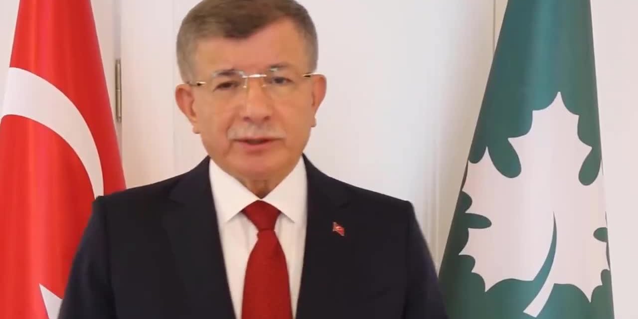 DAVUTOĞLU'NDAN PUTİN İLE BAŞ BAŞA GÖRÜŞECEĞİNİ AÇIKLAYAN ERDOĞAN'A UYARI: "BİR KEZ DAHA BU KARARINIZI GÖZDEN GEÇİRİN"