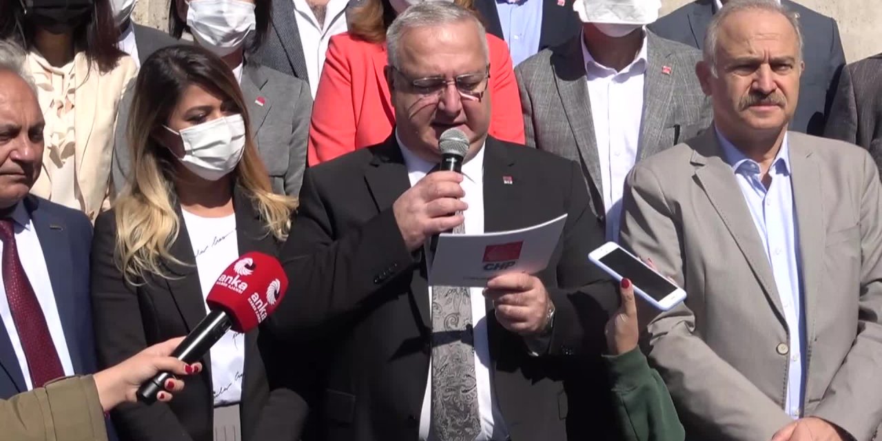 CHP'Lİ AKILLI'DAN "3600 EK GÖSTERGE" TEPKİSİ: “5'LİÇETE, MEMURUMUZDAN DAHA MI BÜYÜK?”