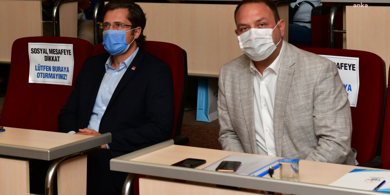 CHP İZMİR İL BAŞKANI YÜCEL VE ÇİĞLİ BELEDİYE BAŞKANI GÜMRÜKÇÜ'DEN CEYDA ÖNAL'IN AİLESİNE ZİYARET