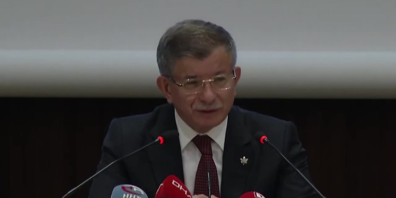 DAVUTOĞLU: BU YOLSUZLUK GİRDABINA DÜŞENLERLE HİÇBİR İTTİFAKI VEYA İŞ BİRLİĞİNİ DOĞRU GÖRMEM
