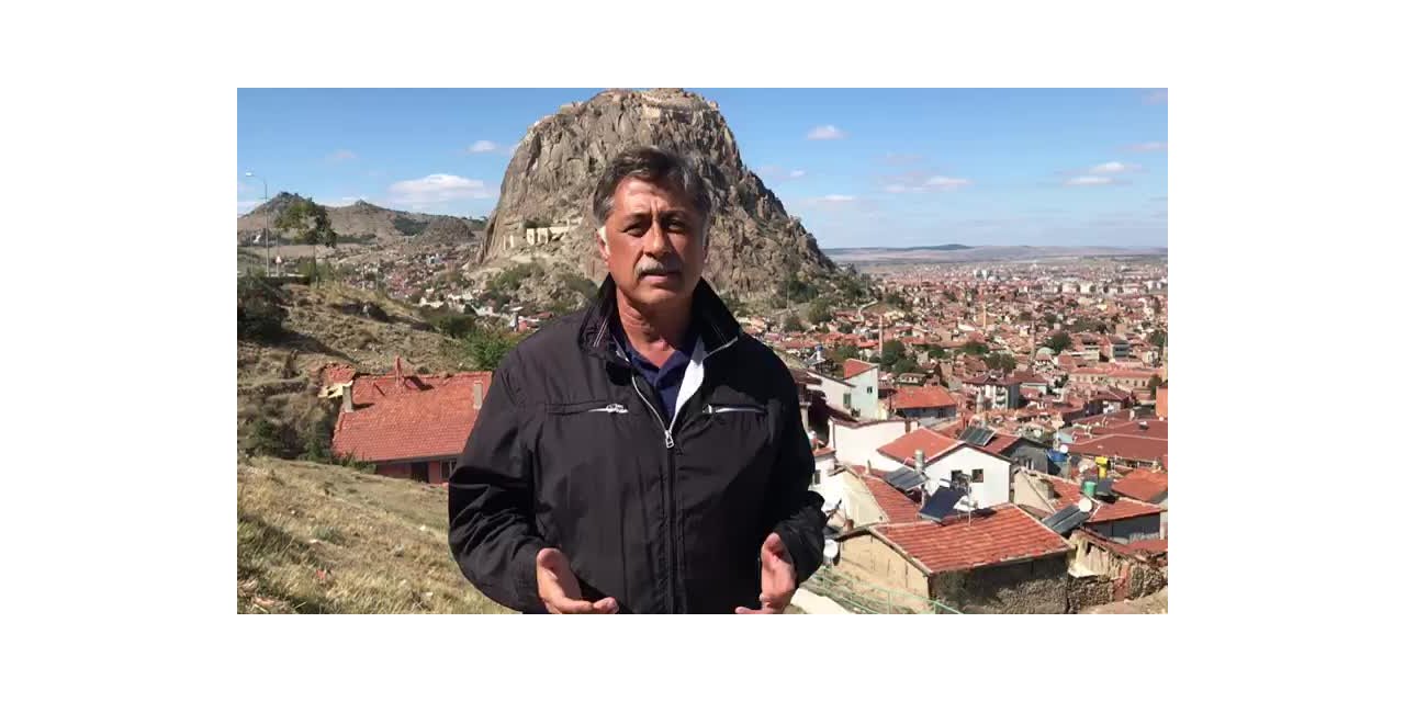 CHP AFYON İL BAŞKANI GÖRGÖZ'DEN 140 BİN YOLCU GARANTİLİ TELEFERİĞE TEPKİ: "MİLLETİN PARASINI ÇETELERİNİZE PEŞKEŞÇEKTİRMEK İSTEMİYORUZ"