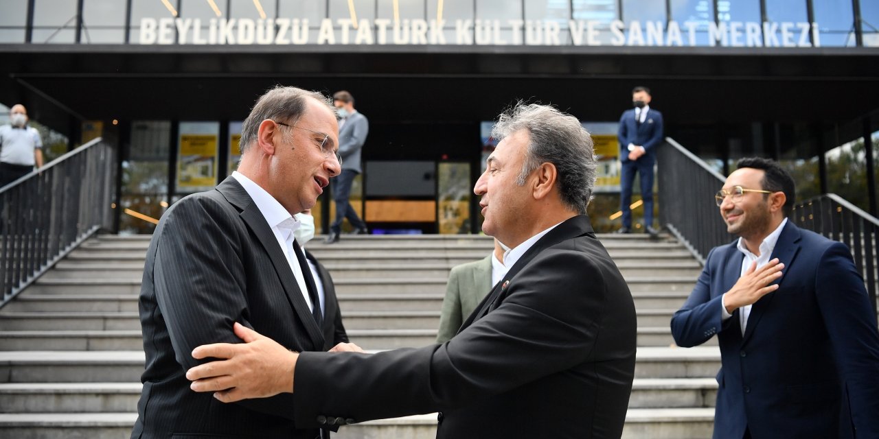 BORNOVA BELEDİYESİ’NDEN BEYLİKDÜZÜ’NE ZİYARET