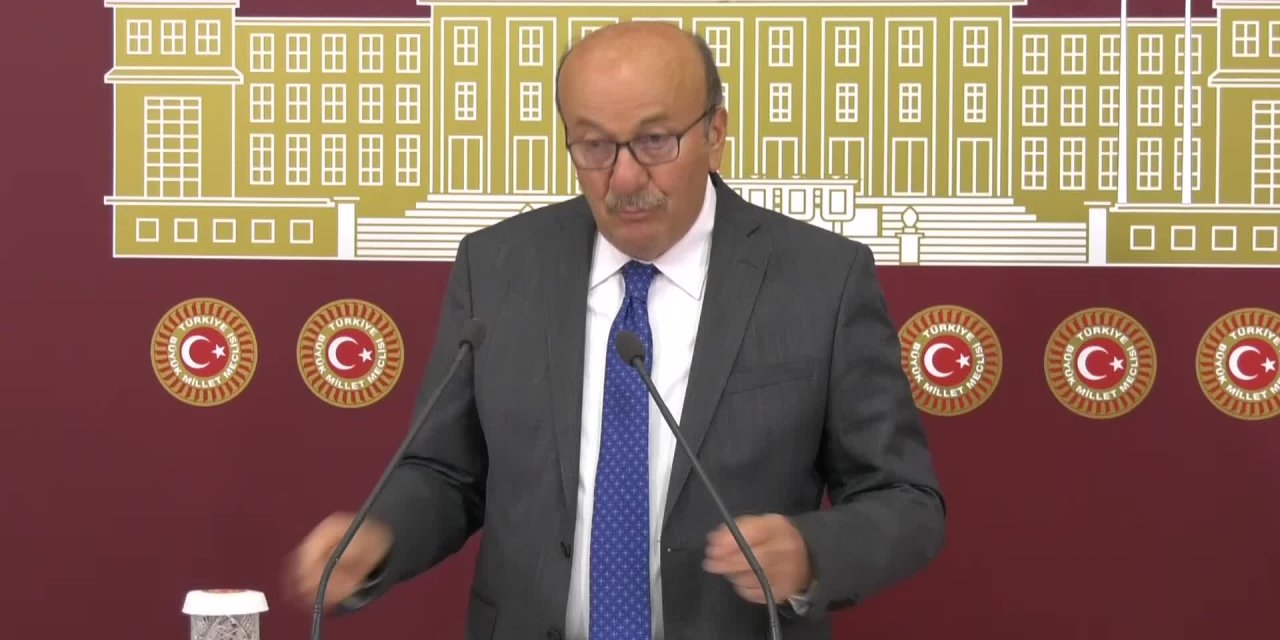 CHP’Lİ BEKAROĞLU: “MİLLETİ YAMULTMAK, AÇLIĞA, PERİŞANLIĞA TALİM ETTİRMEK İÇİN VERİLERİ YAMULTUYORLAR”