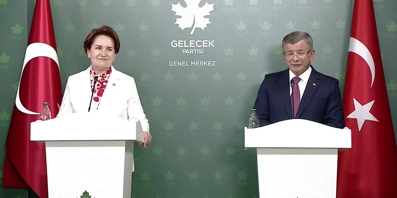 Emre Belözoğlu Omuzlarda