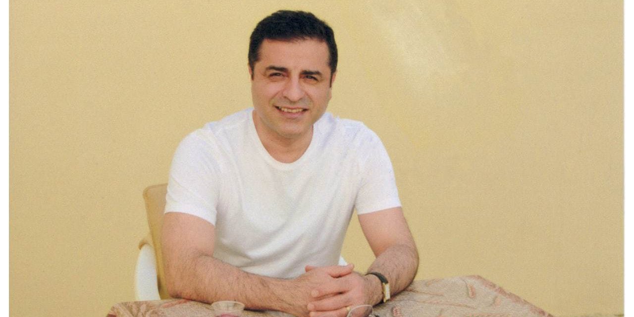 SELAHATTİN DEMİRTAŞ: "AİLEMİN TEK BİR FERDİNİN SAÇ TELİNE ZARAR GELİRSE SORUMLUSU SİZSİNİZ"