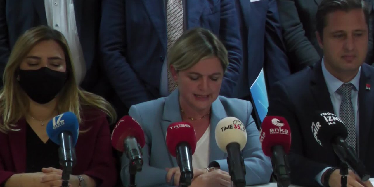 CHP'NİN 30 MİLLETVEKİLİ, İZMİR'DE 190 KÖYE ÇIKARMA YAPACAK. CHP'Lİ BÖKE: "İKTİDAR ÇİFTÇİYE 211 MİLYAR LİRA BORÇLU"