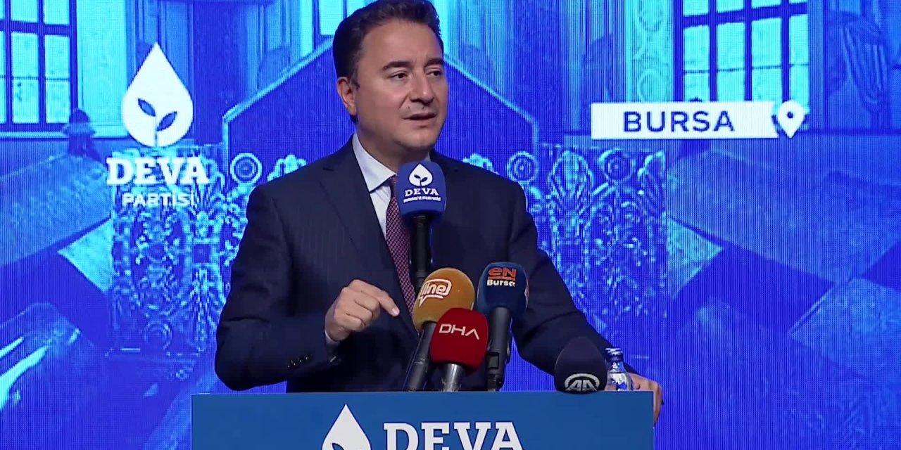 BABACAN'DAN ERDOĞAN'A: "MEVCUT ANAYASA’YA UYMUYORSUNUZ, YENİ ANAYASA’YA UYACAĞINIZI NEREDEN BİLECEĞİZ"