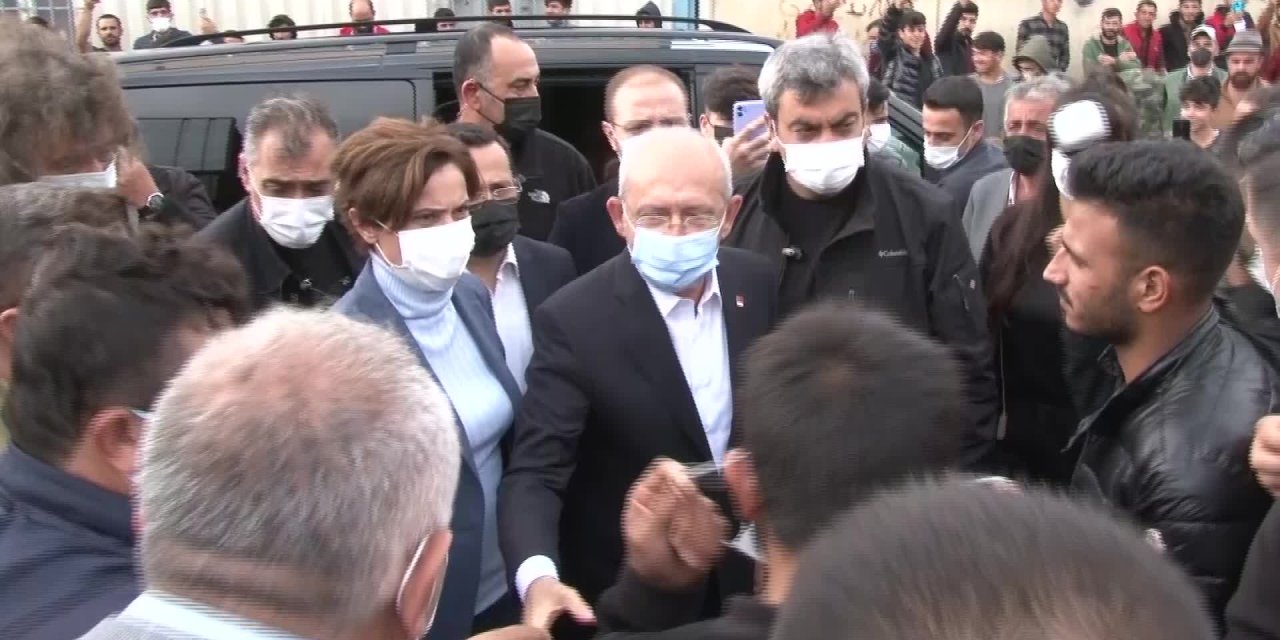 KILIÇDAROĞLU, ATIK KAĞIT TOPLAYAN İŞÇİLERİ ZİYARET ETTİ: YANINIZDA OLACAĞIZ