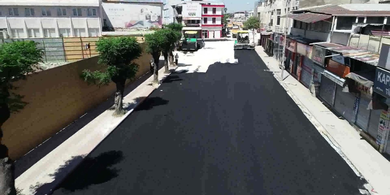 HATAY BÜYÜKŞEHİR’DEN YOL YENİLEME SEFERBERLİĞİ