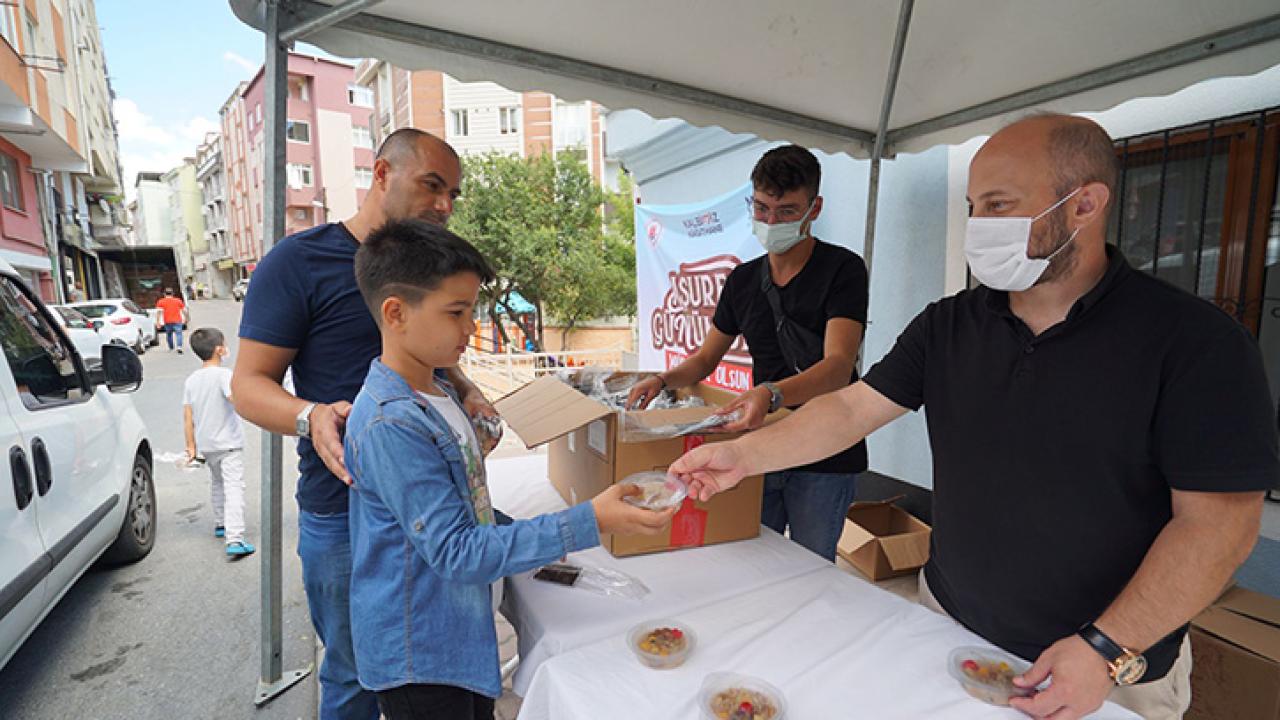 AŞURENİN BEREKETİ YENİ KAĞITHANE MEYDANI'NDA PAYLAŞILACAK
