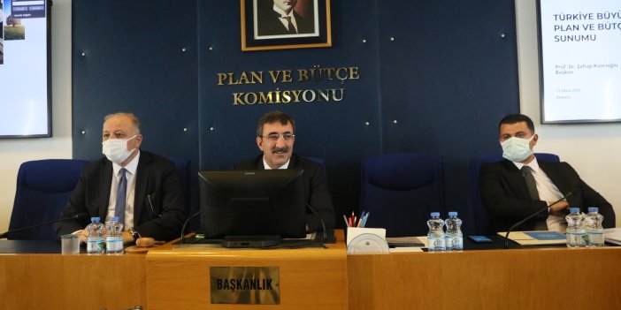 CHP’Lİ KUŞÇUOĞLU HAZİNE İLE PROTOKOLÜ SORDU