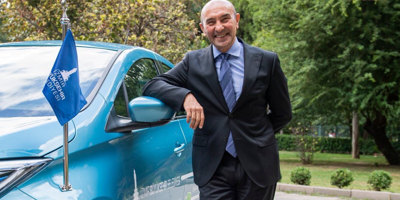 İZMİR'DE ELEKTRİKLİ ARAÇLARA YÜZDE 50 OTOPARK İNDİRİMİ