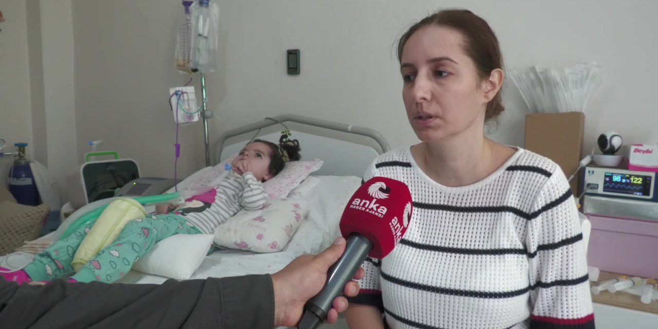 SMA'LI DURU'NUN YARIM KİLO DAHA ALMAMASI GEREKİYOR. ANNE ÖZLEM MERİÇ: "YEDİĞİMİZ YEMEKTEN, İÇTİĞİMİZ SUDAN UTANIYORUZ"