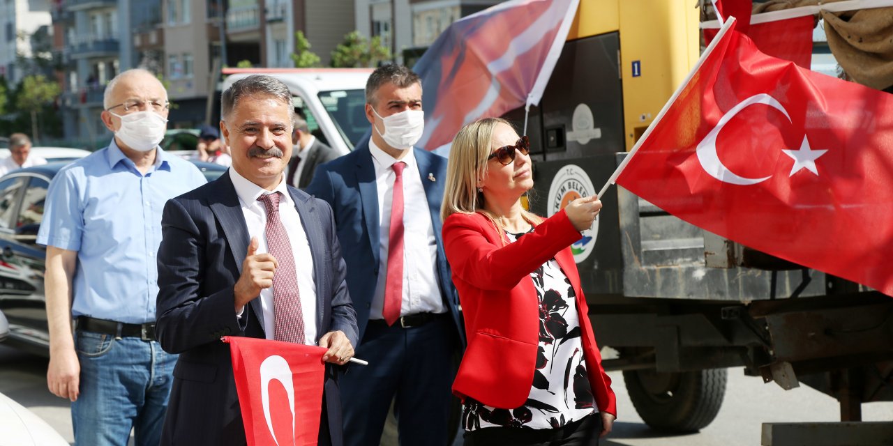 Liverpool Ve Chealsea Taraftarları Taksim’de Gezip Döner Yedi