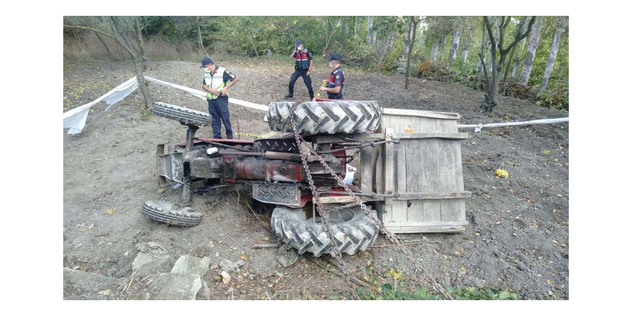 BİLECİK'TE TRAKTÖRÜN ALTINDA KALAN SÜRÜCÜ HAYATINI KAYBETTİ
