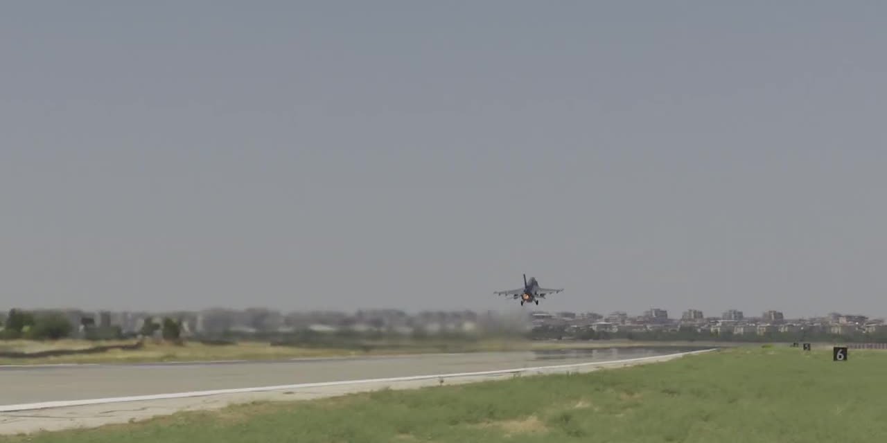 Kopmuş Tekerle 100 Metre Gitti, Diğer Bariyere Çarparak Durabildi