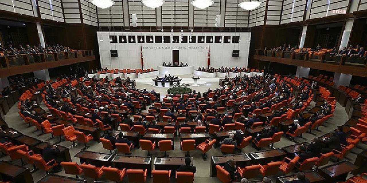 ÇAVUŞOĞLU “FİLİSTİN İÇİN KAÇ SİYASİ PARTİYİ ARADINIZ” DİYE SORDU. ÖZKOÇ: "KILIÇDAROĞLU ARADI, AVRUPA SOSYALİST ENTERNASYONEL DE KINADI"