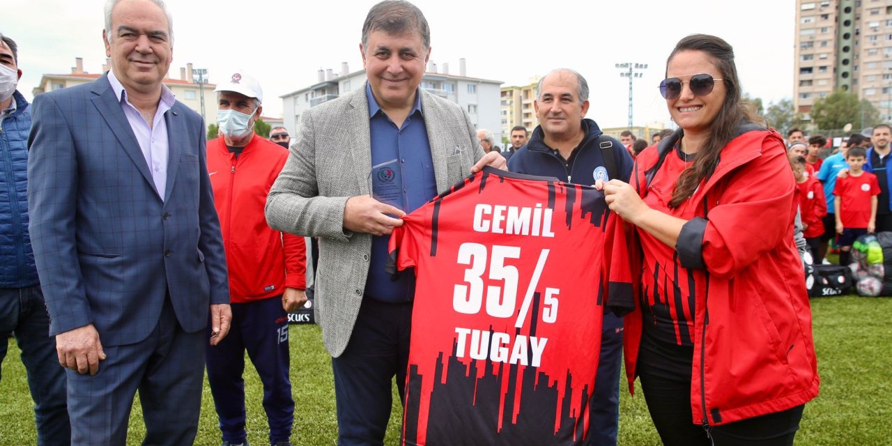 KARŞIYAKA BELEDİYESİ’NDEN AMATÖR SPOR KULÜPLERİNE DESTEK