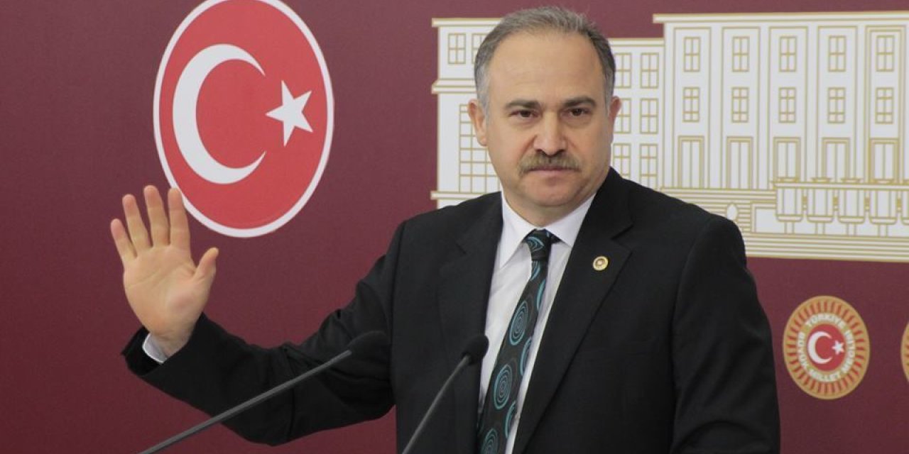 MİLLİ EĞİTİM BAKANI ÖZER'E "ÖĞRETİM YILININ BAŞLAMASININ ÜZERİNDEN 1 AY GEÇTİ BARINMA SORUNLARI NEDEN GİDERİLMEDİ?" SORUSU