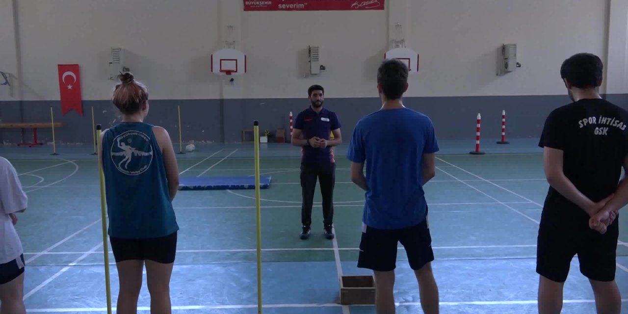 ESENYURT BELEDİYESİ SPOR AKADEMİSİ’NDEN YÜZDE YÜZ BAŞARI