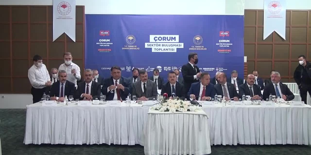 Başkan Yardımcısının Aracına Kesici Aletlerle Zarar Verdiler