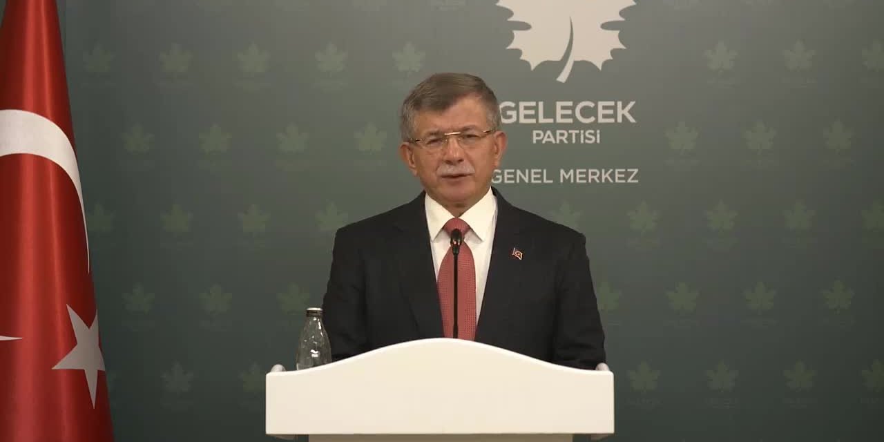 DAVUTOĞLU'NDAN ERDOĞAN'A '10 BÜYÜKELÇİ' TEPKİSİ: "BÖYLE BİR LİDERİN SÖZÜNÜ ARTIK KİM CİDDİYE ALIR"