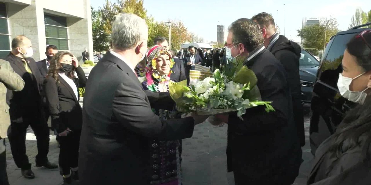 ANKARA BÜYÜKŞEHİR, AVRUPA BİRLİĞİ’NİN BAŞKENTİ BRÜKSEL İLE İŞ BİRLİĞİ ANTLAŞMASI İMZALADI