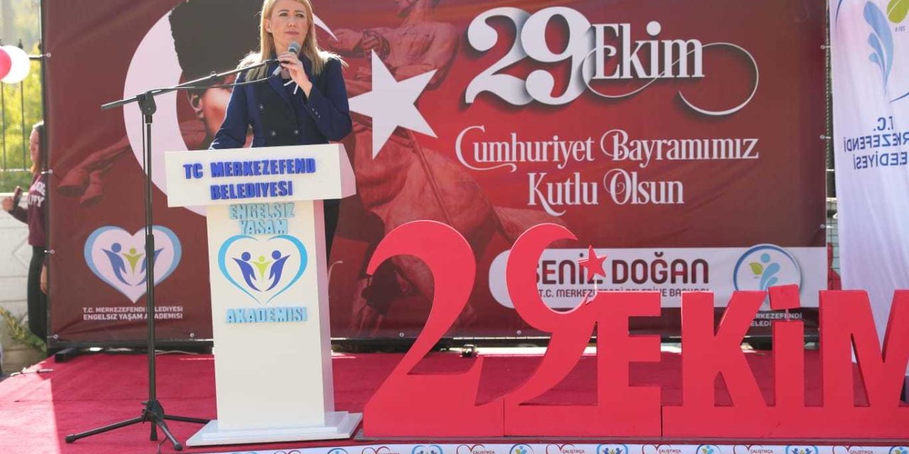 MERKEZEFENDİ BELEDİYESİ ENGELSİZ YAŞAM AKADEMİSİ’NDE CUMHURİYET BAYRAMI COŞKUSU
