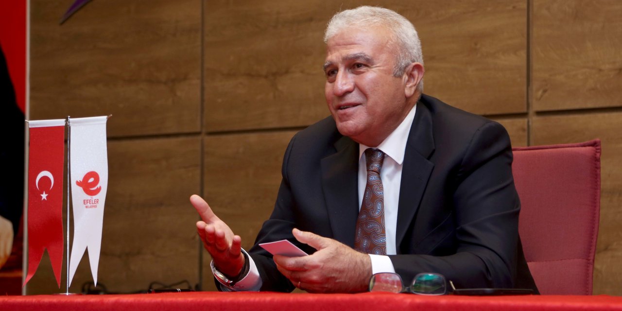 EFELER BELEDİYE BAŞKANI ATAY, İŞ İNSANLARINA KARİYER MERKEZİ’Nİ TANITTI